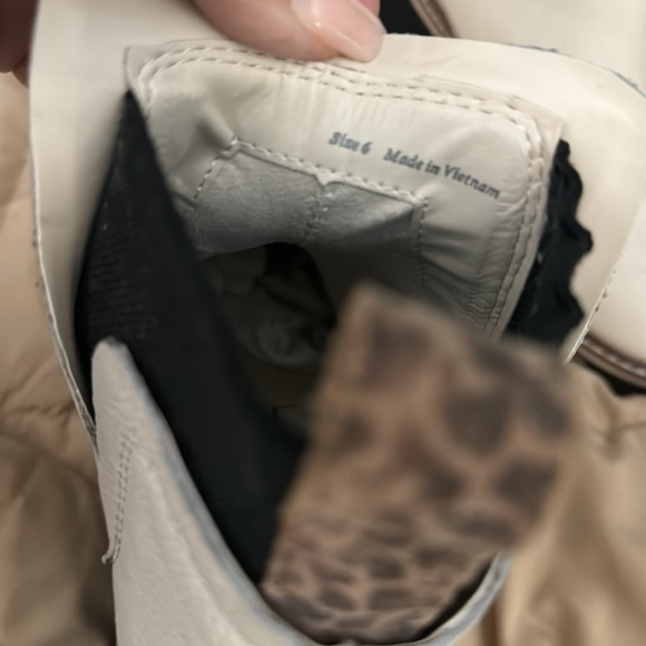 DOLCE VITA WOMENS OFF WHITE LEATHER EUC SZ 6, WORN 3-4 TIMES. - Picture 7 of 7